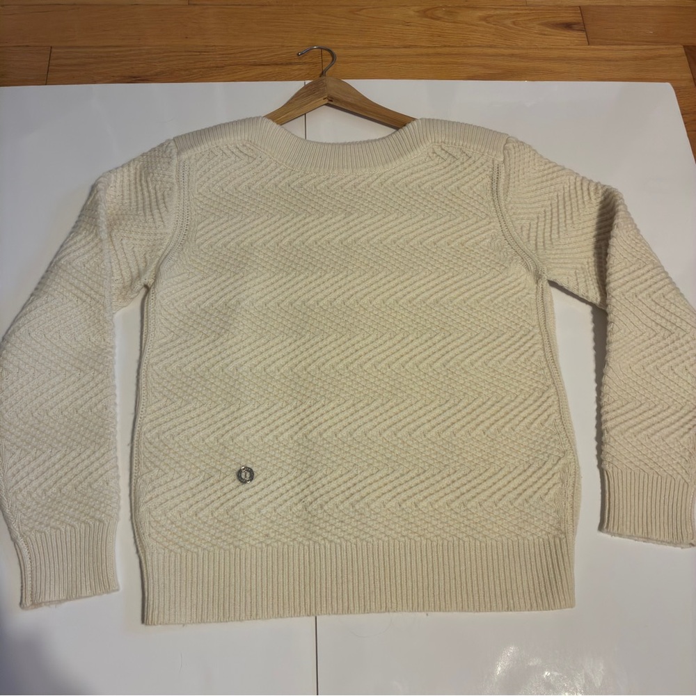 Hermès Paris 100% Cashmere Cream Textured Sweater Size 40 Luxury Soft Timeless